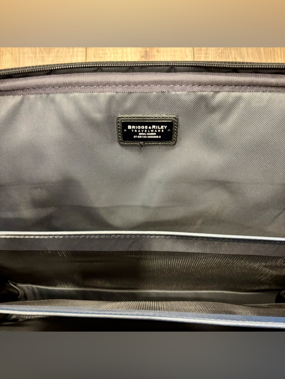 Briggs & Riley Large Travel Brief - Picture 12 of 13